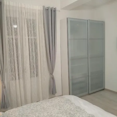 Апартаменты Lake's Place